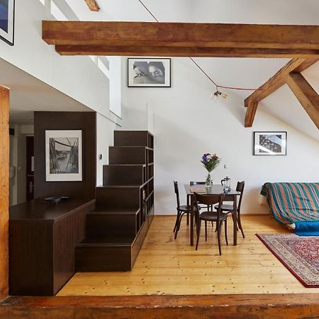 Ferienwohnung Prague Days - Sunlit Attic Loft In Vinohrady Exterior foto