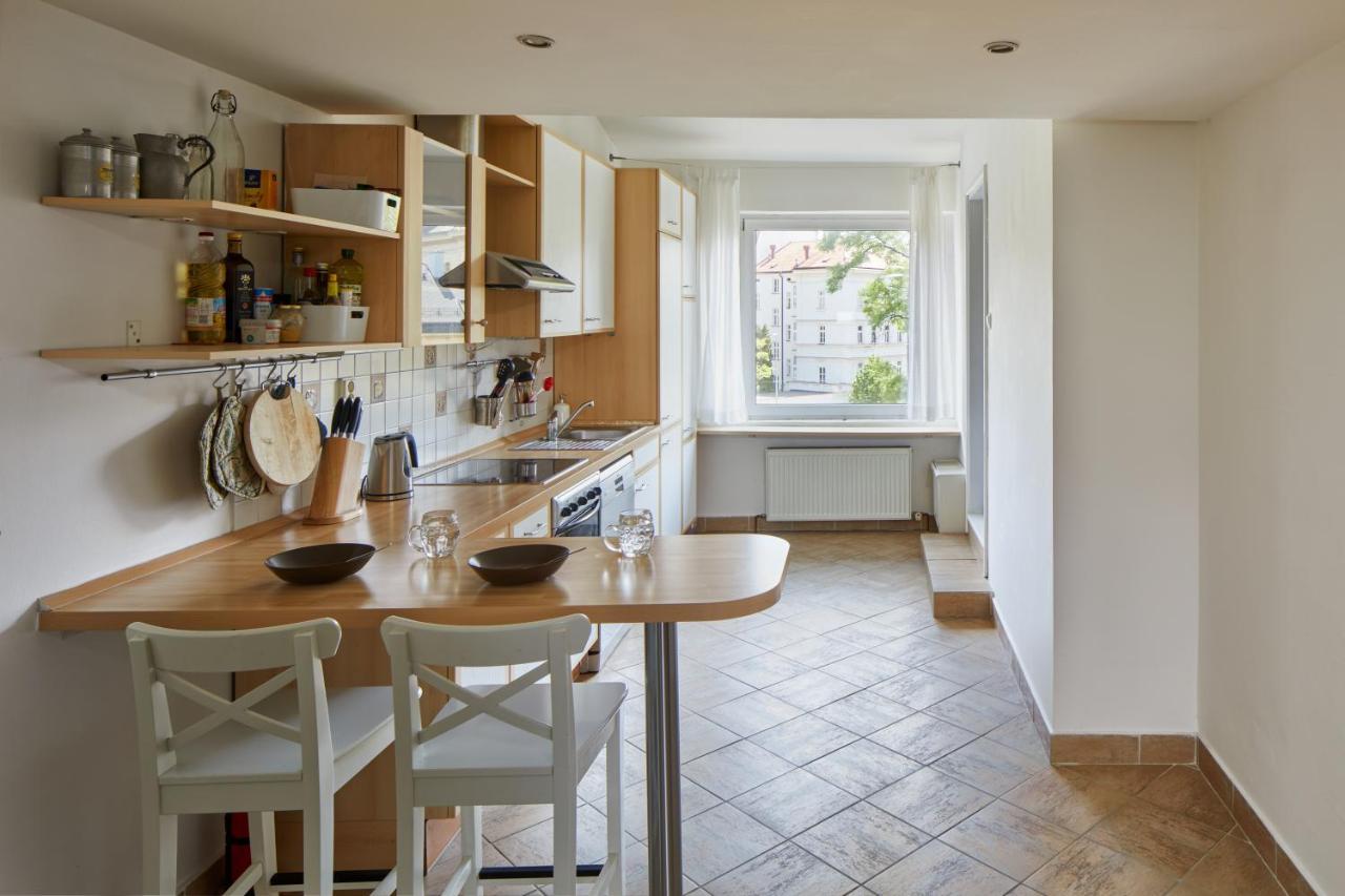Ferienwohnung Prague Days - Sunlit Attic Loft In Vinohrady Exterior foto